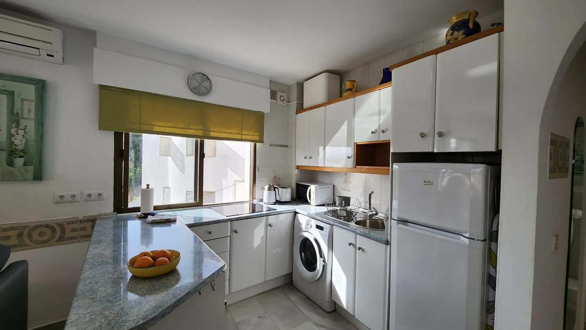 Carabeo 99 - Sleeps 4 Apartment Nerja