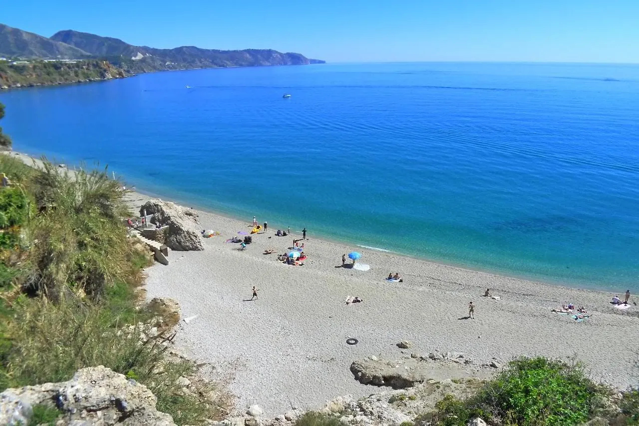 Carabeo 99 - Sleeps 4 Apartment Nerja Spain